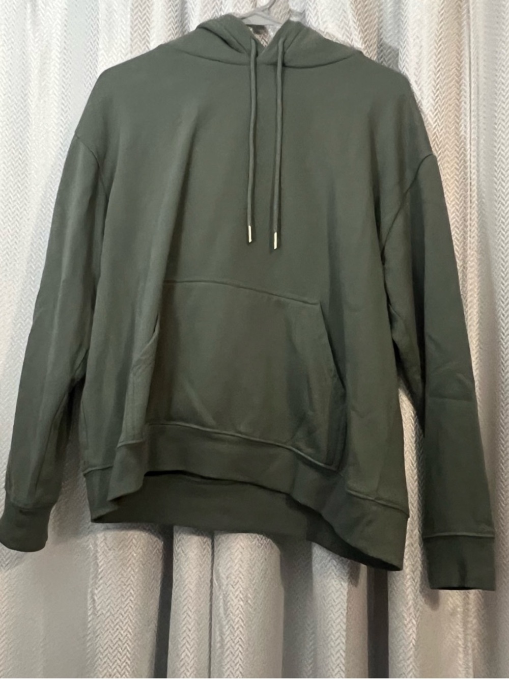 H&M Oversized Olive Green Hoodie with Front Pocket Size: M